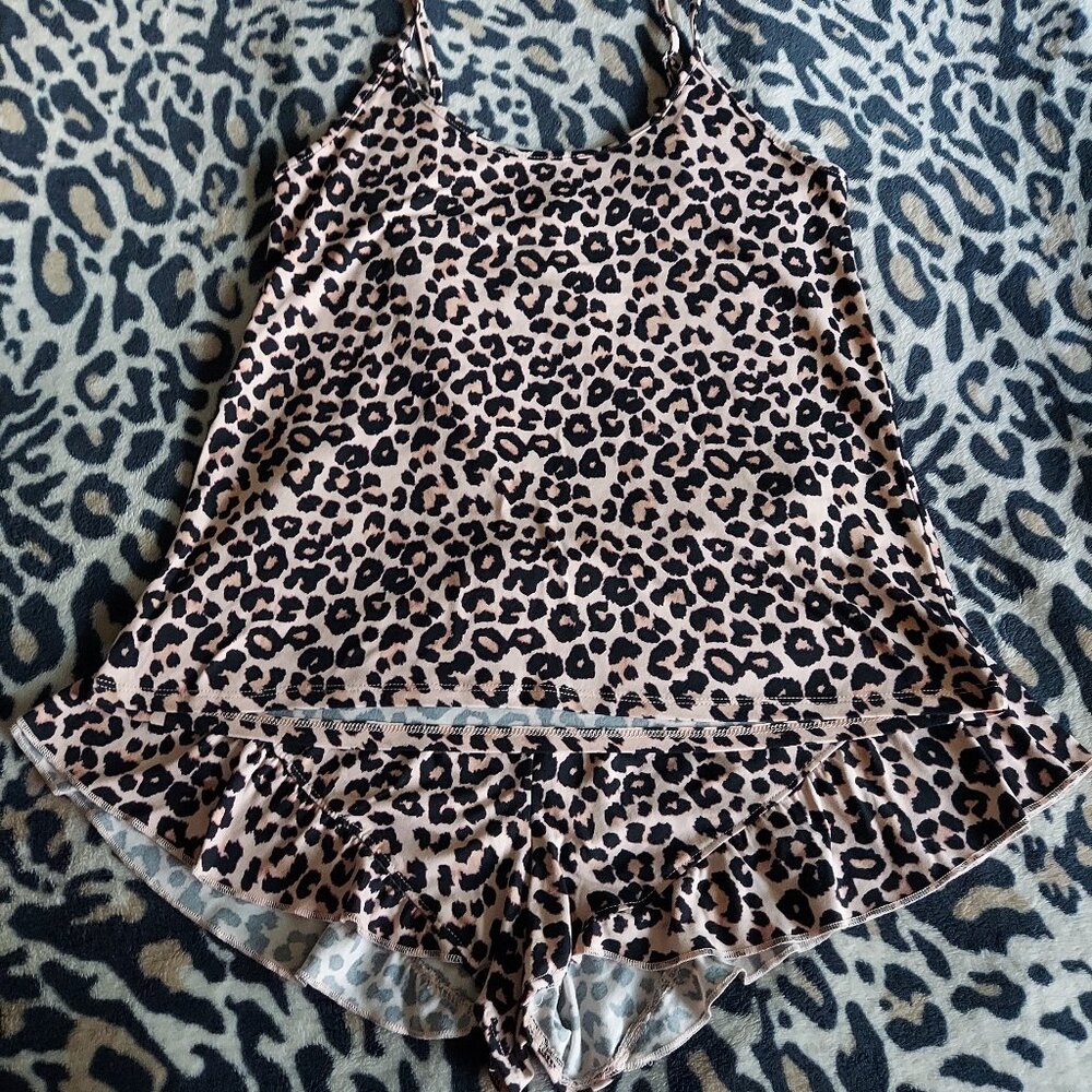Size Medium Jessica Simpson Sleepwear Intimates Leopard Shorts Cami Tank Top Set